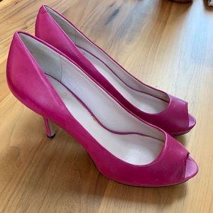 Vince Camuto Fuchsia Pink Leather Peep Toe Pumps NWOT - Size 10M / 40